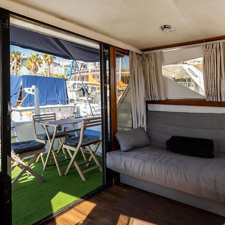 Hotel Spacious And Charming Boat In Port Forum à Sant Adrià de Besòs Extérieur photo